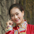 上游有人在洗澡